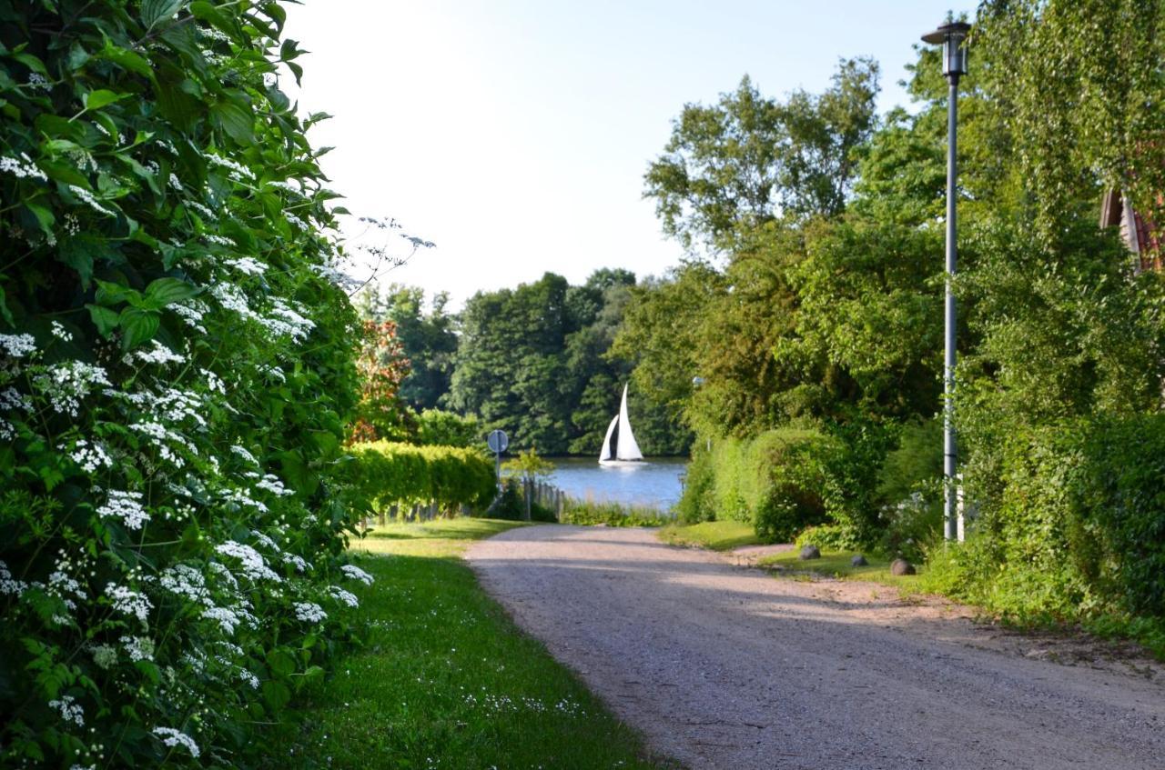 Ferienwohnung Am See Еутин Екстериор снимка
