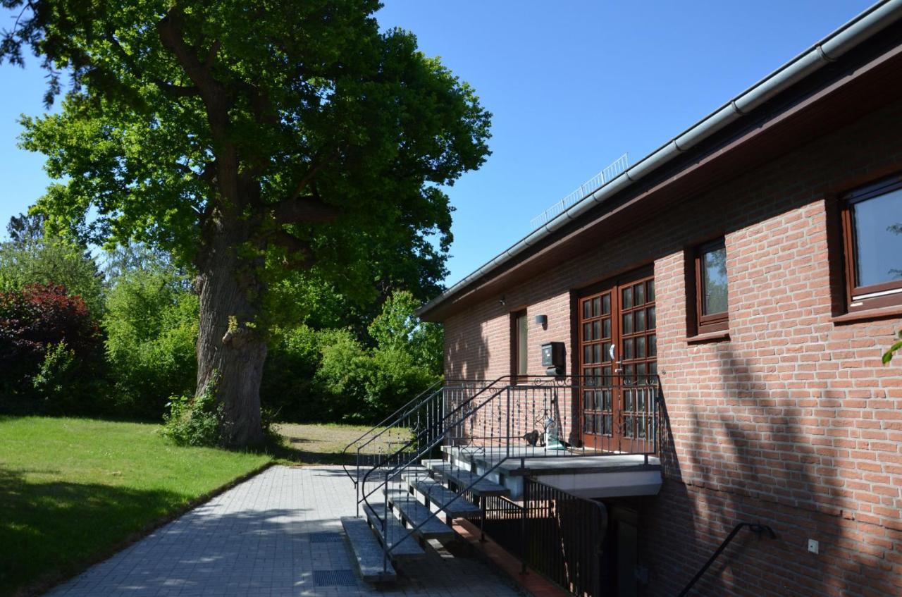 Ferienwohnung Am See Еутин Екстериор снимка